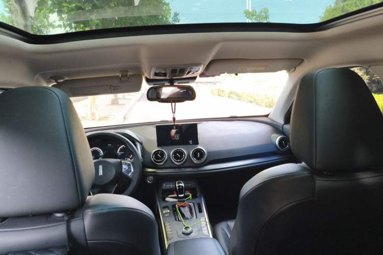 Used Wey VV5 2017 2.0T Flagship Edition Headliner
