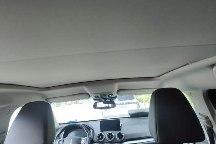 Used Wey VV5 2017 2.0T Flagship Edition Headliner