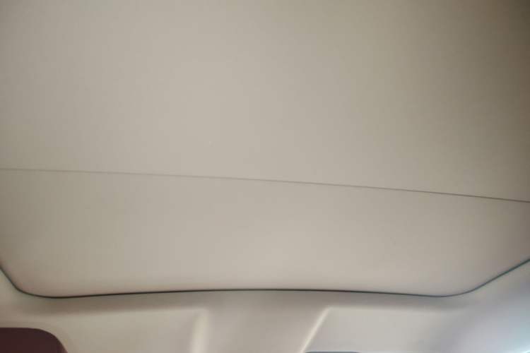Used Wey VV5 2017 2.0T Flagship Edition Headliner