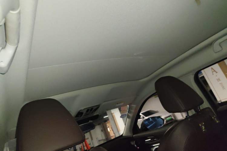 Used Wey VV5 2017 2.0T Ultra-Luxury Version Headliner
