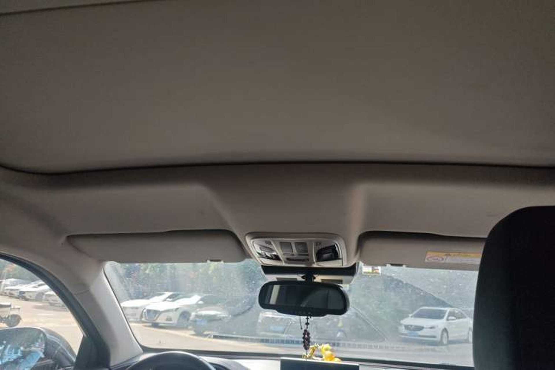 Used Wey VV5 2017 2.0T Flagship Edition Headliner