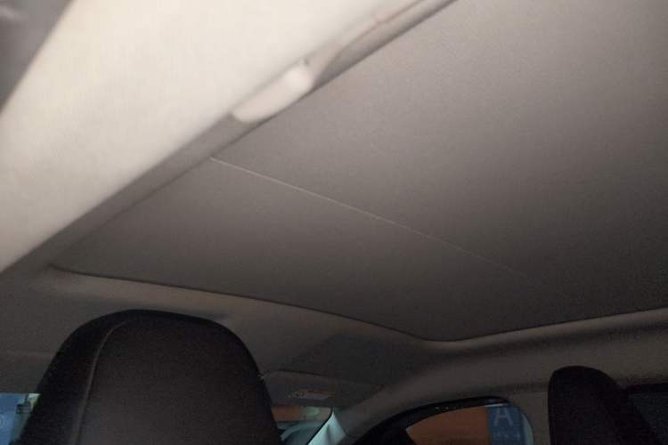 Used Wey VV5 2017 2.0T Ultra-Luxury Version Headliner