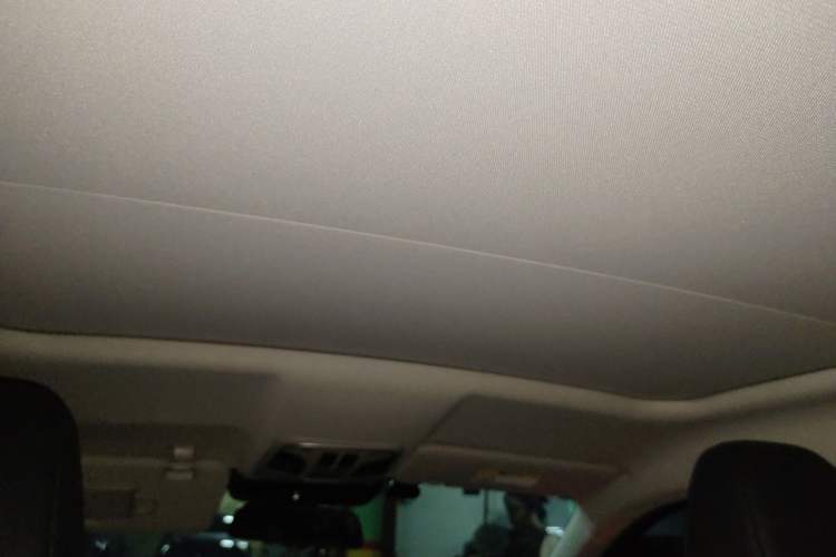Used Wey VV5 2017 2.0T Ultra-Luxury Version Headliner