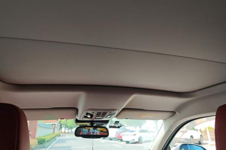 Used Wey VV5 2017 2.0T Flagship Edition Headliner