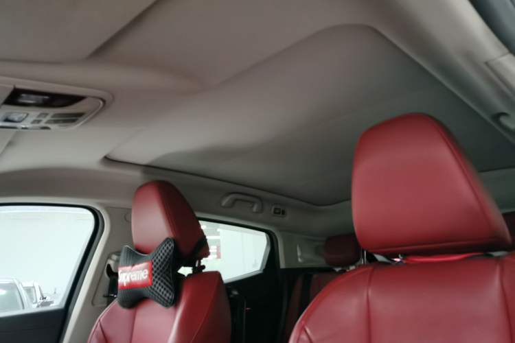 Used Wey VV5 2017 2.0T Flagship Edition Headliner