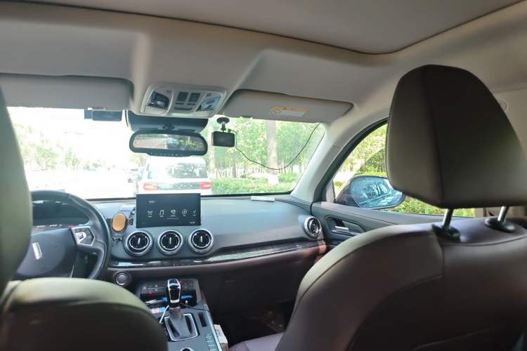 Used Wey VV5 2017 2.0T Flagship Edition Headliner
