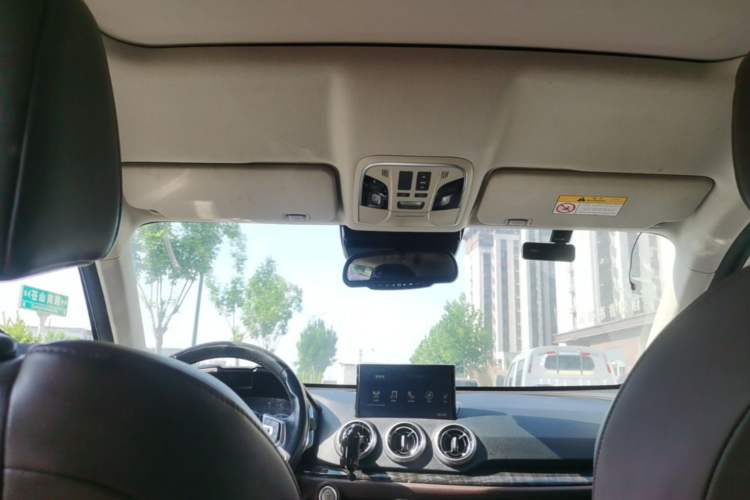Used Wey VV5 2017 2.0T Flagship Edition Headliner