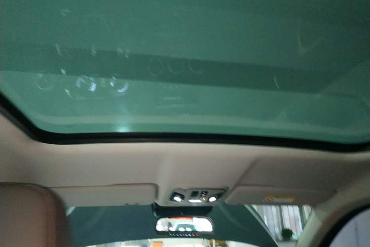 Used Wey VV5 2017 2.0T Flagship Edition Headliner