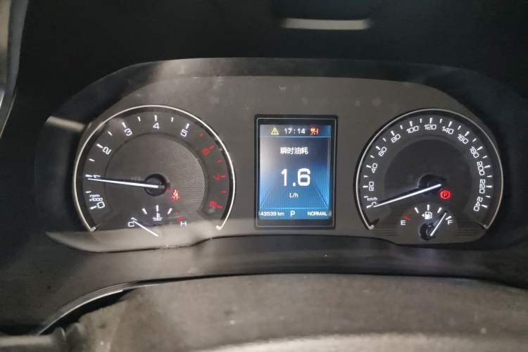 Used Wey VV5 2017 2.0T Ultra-Luxury Version Instrument Cluster