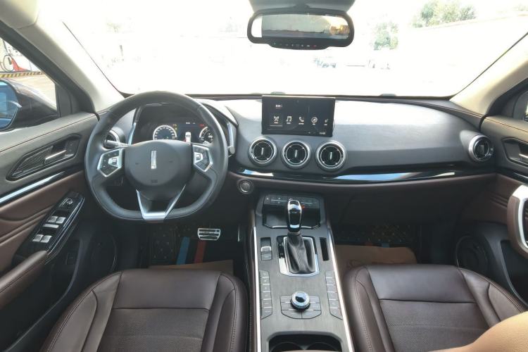 Used Wey VV5 2017 2.0T Flagship Edition Interior 1