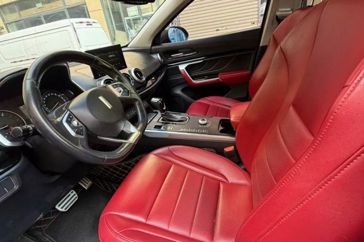 Used Wey VV5 2017 2.0T Ultra-Luxury Version Interior 1