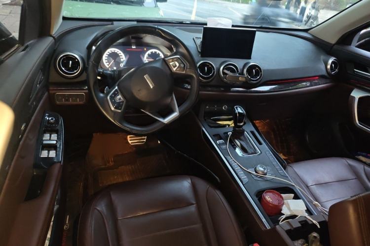 Used Wey VV5 2017 2.0T Flagship Edition Interior 2