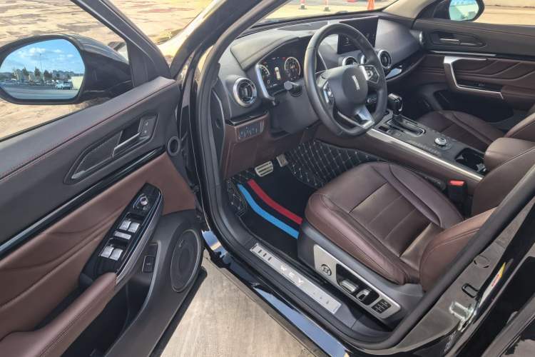 Used Wey VV5 2017 2.0T Flagship Edition Interior 2