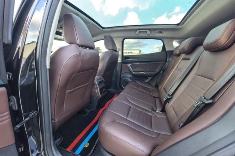 Used Wey VV5 2017 2.0T Flagship Edition Interior 3