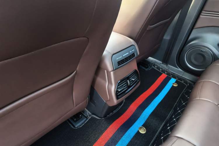 Used Wey VV5 2017 2.0T Flagship Edition Interior 4