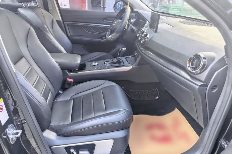 Used Wey VV5 2017 2.0T Ultra-Luxury Version Interior 5