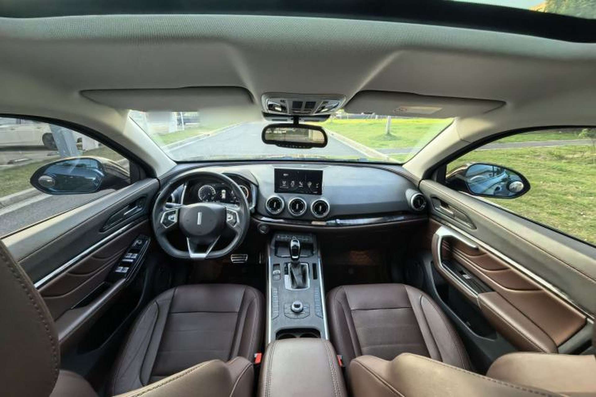 Used Wey VV5 2017 2.0T Flagship Edition Interior 7