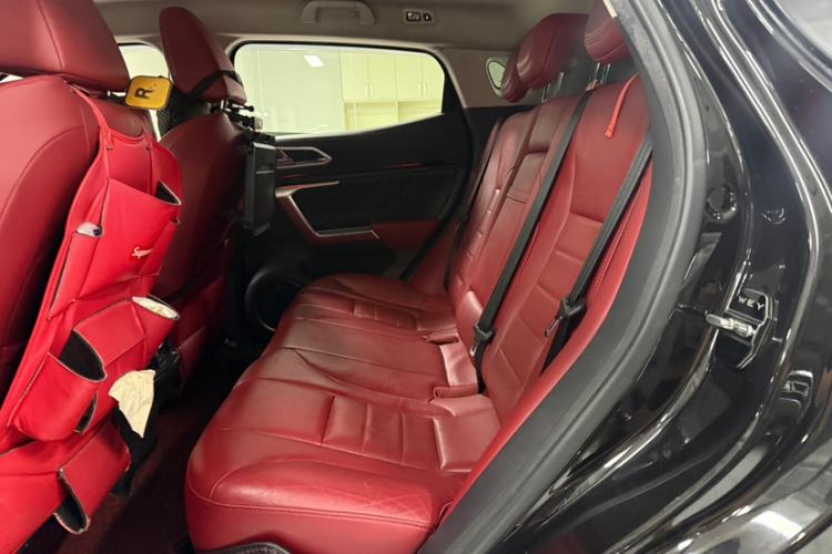 Used Wey VV5 2017 2.0T Flagship Edition Interior 8