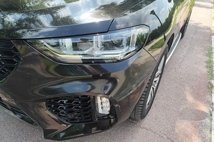 Used Wey VV5 2017 2.0T Ultra-Luxury Version Left Front Headlight