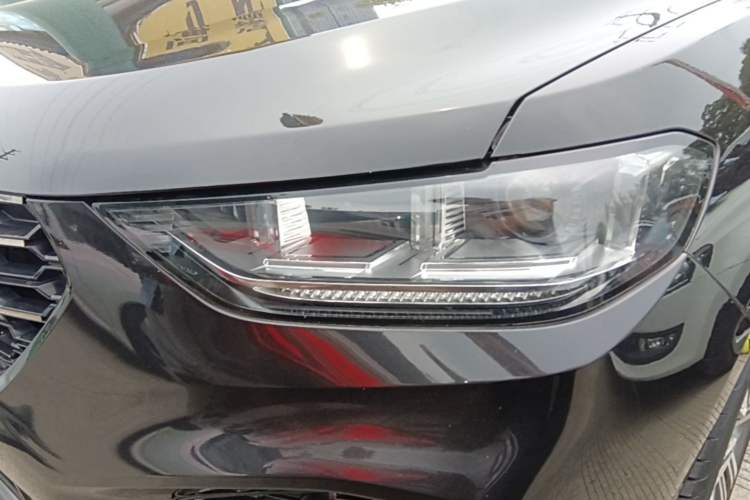 Used Wey VV5 2017 2.0T Flagship Edition Left Front Headlight