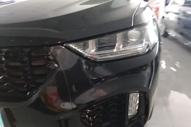 Used Wey VV5 2017 2.0T Flagship Edition Left Front Headlight