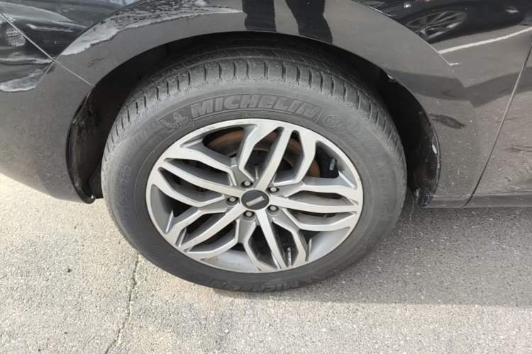 Used Wey VV5 2017 2.0T Ultra-Luxury Version Left Front Wheel Hub