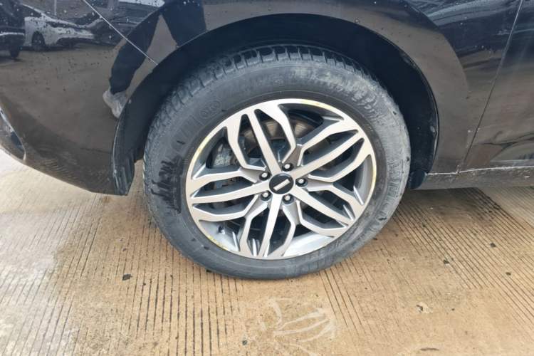 Used Wey VV5 2017 2.0T Ultra-Luxury Version Left Front Wheel Hub