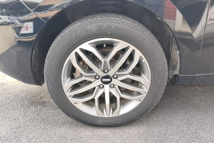 Used Wey VV5 2017 2.0T Ultra-Luxury Version Left Front Wheel Hub