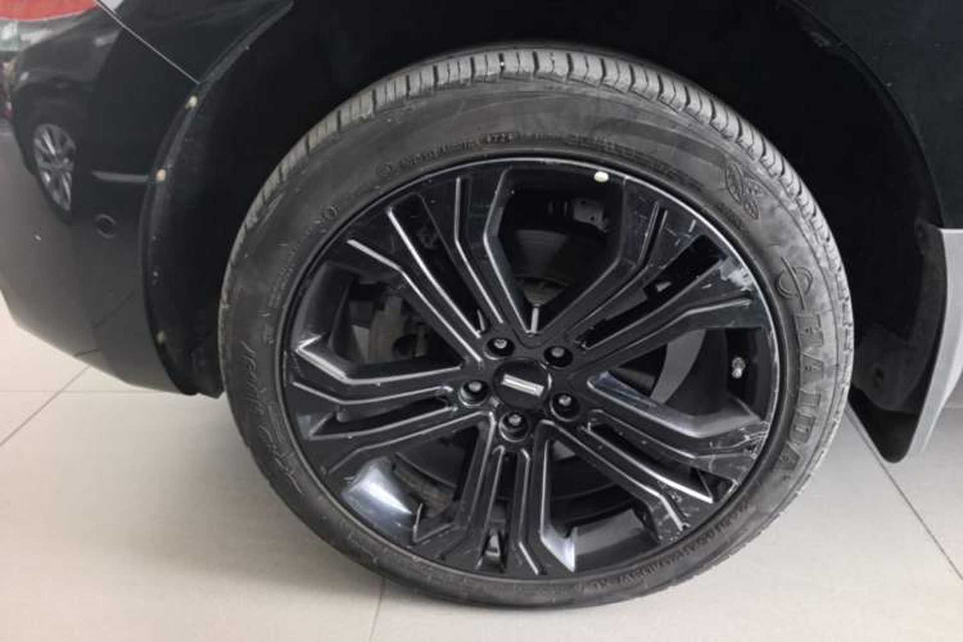 Used Wey VV5 2017 2.0T Flagship Edition Left Front Wheel Hub