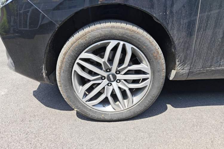 Used Wey VV5 2017 2.0T Ultra-Luxury Version Left Front Wheel Hub