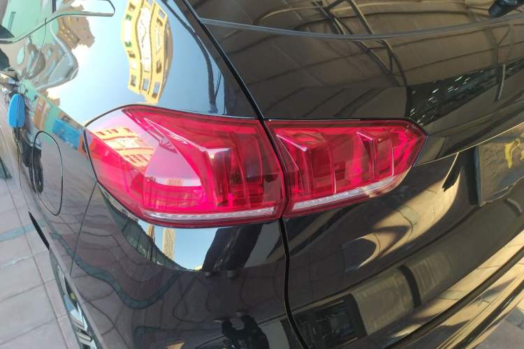 Used Wey VV5 2017 2.0T Flagship Edition Left Rear Taillight