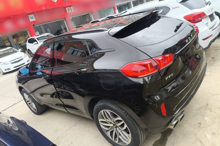 Used Wey VV5 2017 2.0T Ultra-Luxury Version Left Side