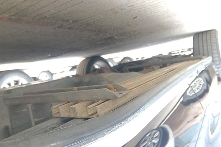 Used Wey VV5 2017 2.0T Flagship Edition Left Side Sill