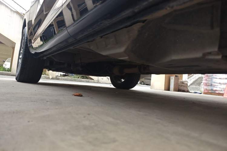 Used Wey VV5 2017 2.0T Ultra-Luxury Version Left Side Sill