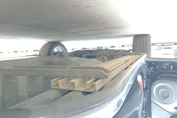 Used Wey VV5 2017 2.0T Flagship Edition Left Side Sill