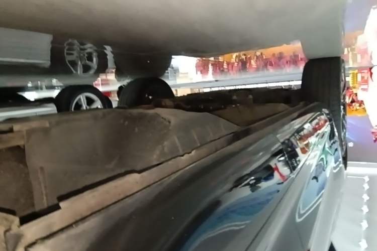 Used Wey VV5 2017 2.0T Flagship Edition Left Side Sill