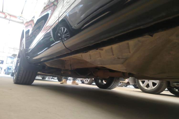 Used Wey VV5 2017 2.0T Flagship Edition Left Side Sill