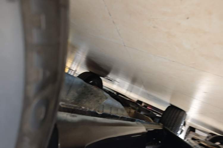 Used Wey VV5 2017 2.0T Flagship Edition Left Side Sill