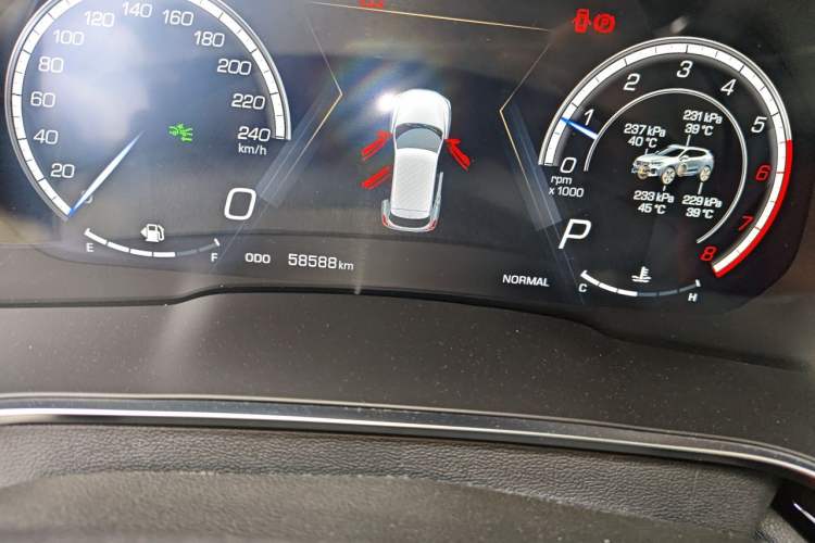 Used Wey VV5 2017 2.0T Flagship Edition Odometer Close Up