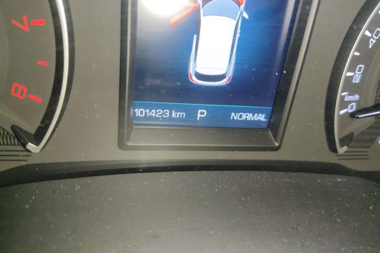 Used Wey VV5 2017 2.0T Ultra-Luxury Version Odometer Close Up