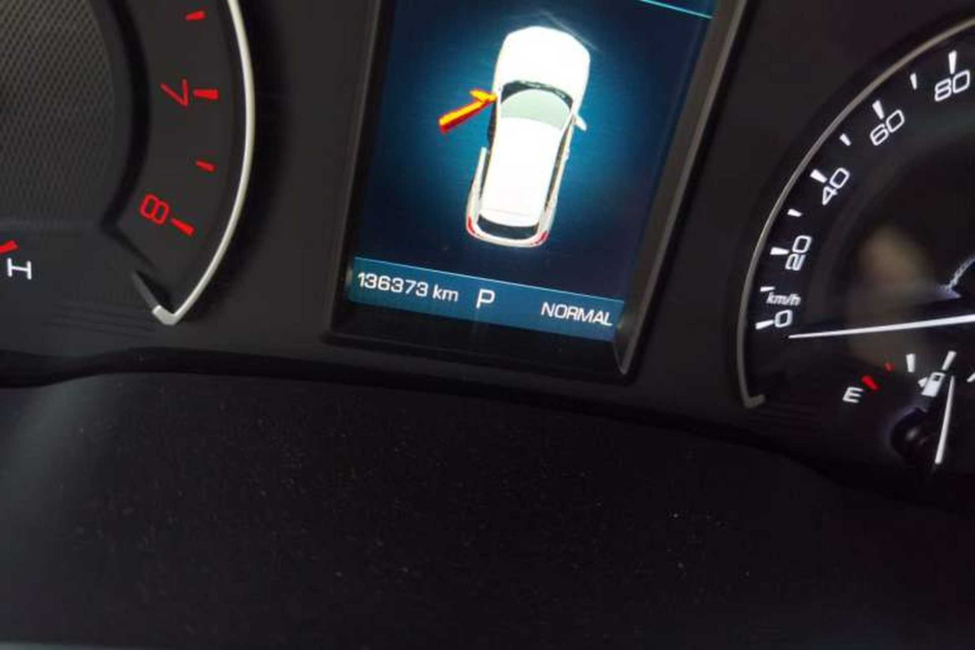 Used Wey VV5 2017 2.0T Ultra-Luxury Version Odometer Close Up