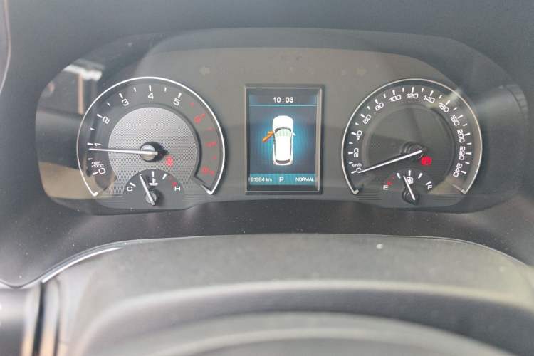 Used Wey VV5 2017 2.0T Ultra-Luxury Version Odometer Close Up