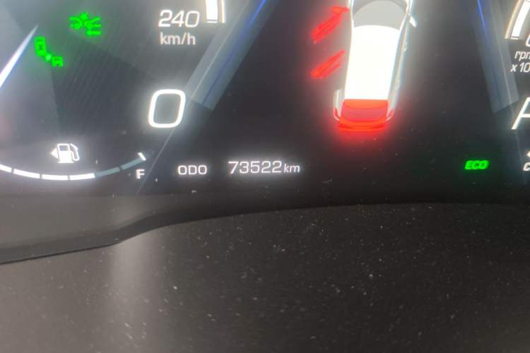 Used Wey VV5 2017 2.0T Flagship Edition Odometer Close Up