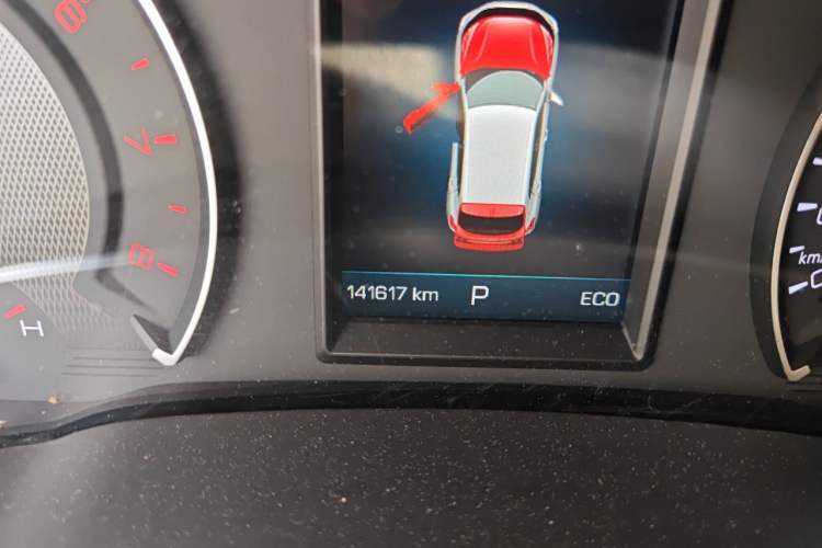 Used Wey VV5 2017 2.0T Ultra-Luxury Version Odometer Close Up