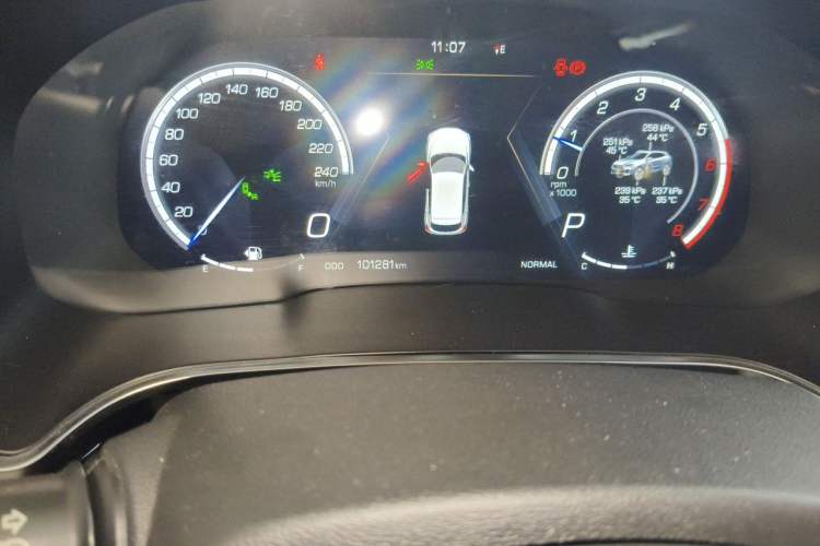 Used Wey VV5 2017 2.0T Flagship Edition Odometer Close Up