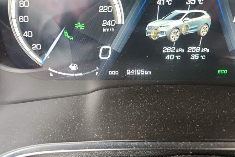 Used Wey VV5 2017 2.0T Flagship Edition Odometer Close Up