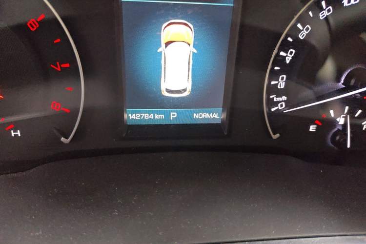 Used Wey VV5 2017 2.0T Ultra-Luxury Version Odometer Close Up