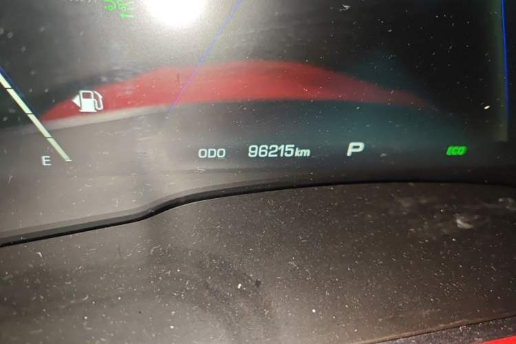 Used Wey VV5 2017 2.0T Flagship Edition Odometer Close Up