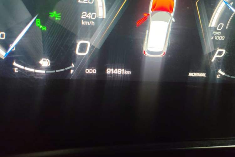 Used Wey VV5 2017 2.0T Flagship Edition Odometer Close Up