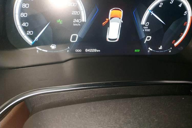 Used Wey VV5 2017 2.0T Flagship Edition Odometer Close Up